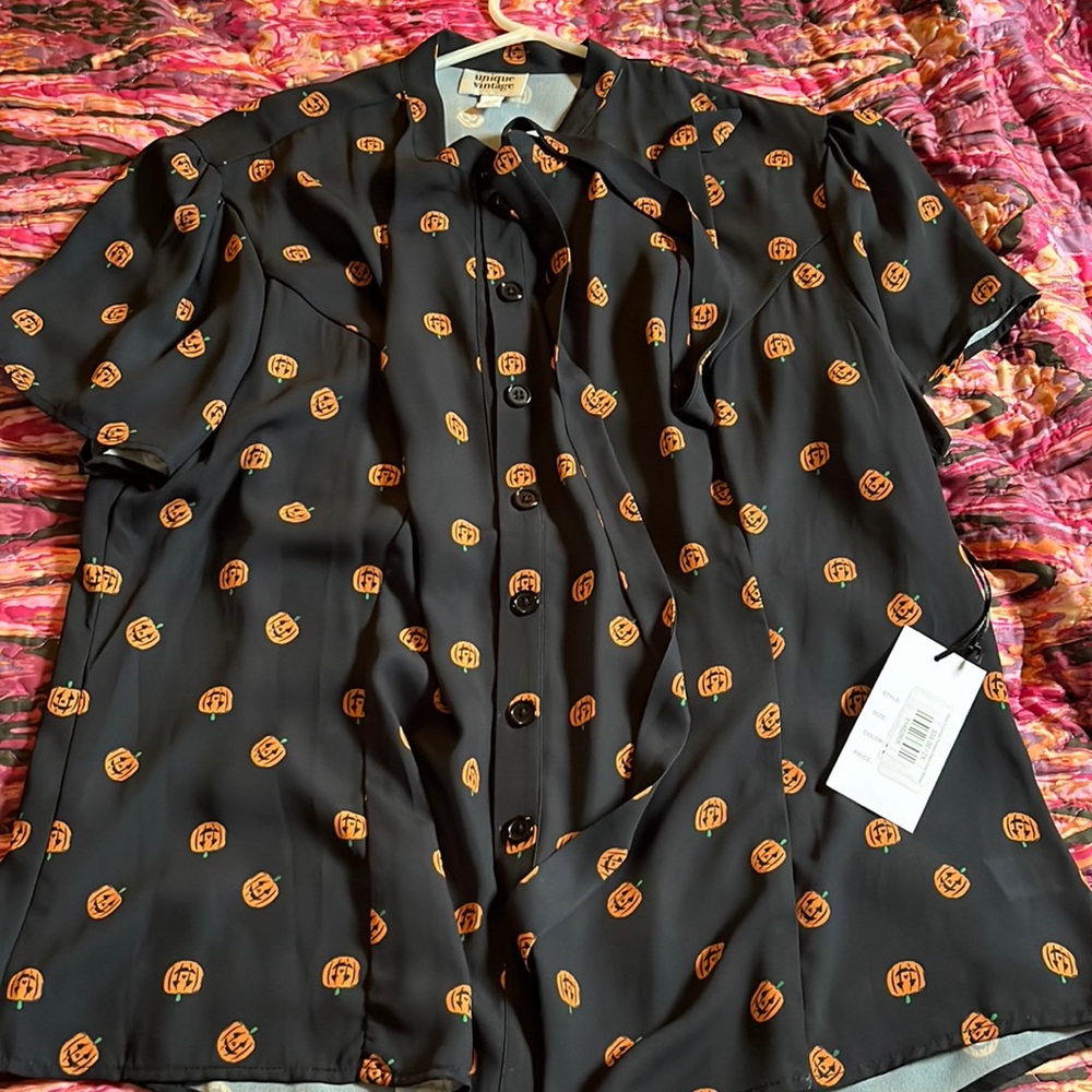 Unique Vintage Jack-o-lantern blouse